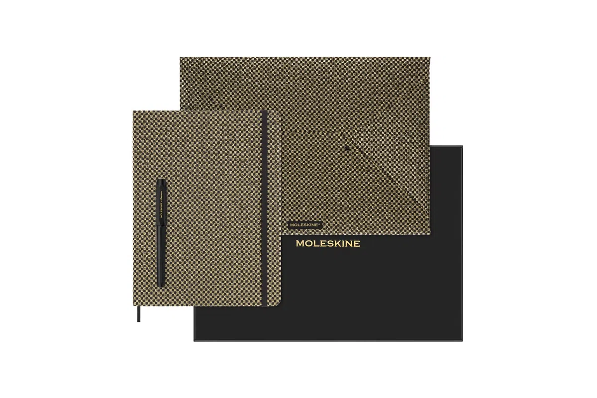 Moleskine Shine Sammlerbox: undatierter Wochenkalender Gold Umschlag Kaweco Füllfederhalter schwarz